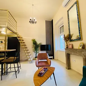  Apartman Delux Center - Magyarország